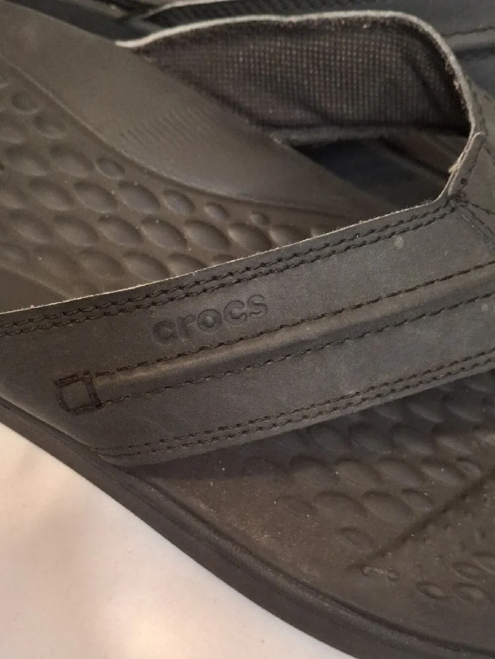 Crocs Mens Yukon Vista II Thong Flip Flop Sandals. Cushioned Footbed